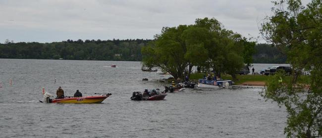 FLW Walleye Tour anglers make their way to boat check Thursday morning.