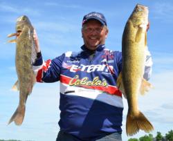 Second-place pro Paul Meleen managed two nice overs on day one. 