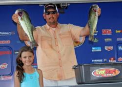 Accompanied by his 7-year-old daughter Savannah, William Davis came in fourth on day two. 