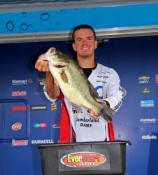 Pro leader Adrian Avena was the only angler to break 20 pounds on day one.