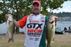 First-place AOY contender David Dudley of Lynchburg, Va., proudly displays his eighth-place catch on Pickwick Lake.
