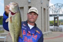Using a total catch of 35 pounds, 14 ounces, Clent Davis of Montevallo, Ala., grabbed the overall lead in the Co-angler Division.