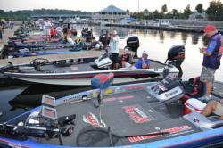 The top-20 anglers engage in some last-minute preparation before the start of day three of tourney action on Pickwick Lake.