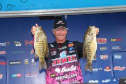 Keeping shallow and deep options viable, Kevin Short took thirda place in the pro division.