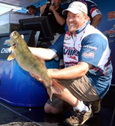 Former FLW Walleye Tour Championship winner Tommy Skarlis is the current runner-up on Lake Oahe.