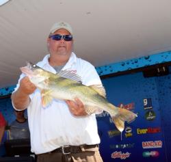 Pro Scott Handel of Chamberlain, S.D., is in fifth after day one on Lake Oahe.