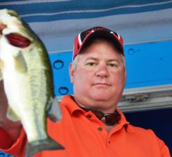 Co-angler Vince Denina of Willis, Texas, used a total catch of 33 pounds, 10 ounces to finish the Potomac River event in third place.
