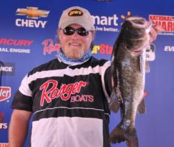 Justin Jones of Apex, N.C., shares the lead in the Co-angler Division of the EverStart event on Lake Okeechobee with 12 pounds, 2 ounces.