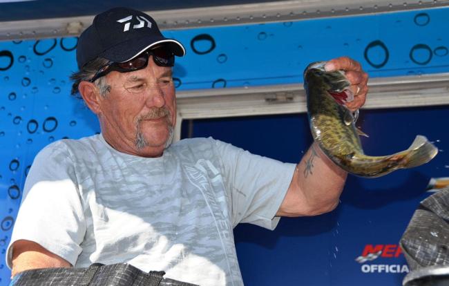 Fourth place at the EverStart Lake Havasu event belonged to Allen Todd of Garderville, Nev. Todd parlayed a total catch of 30 pounds, 7 ounces into more than $3,000 in winnings.