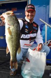 Jason Christie of Park Hill, Okla., took home the Snickers Big Bass award in the Pro Division after landing a 7-pound largemouth. Christie won $500 for his catch.