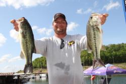 Zach King alternated between Zoom trick worms and speed craws to catch his limit of 14-6.