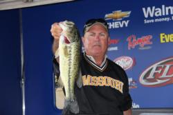 This 4-pound, 5-ouncer earned the Snickers Big Bass award for Tommy Lowery.