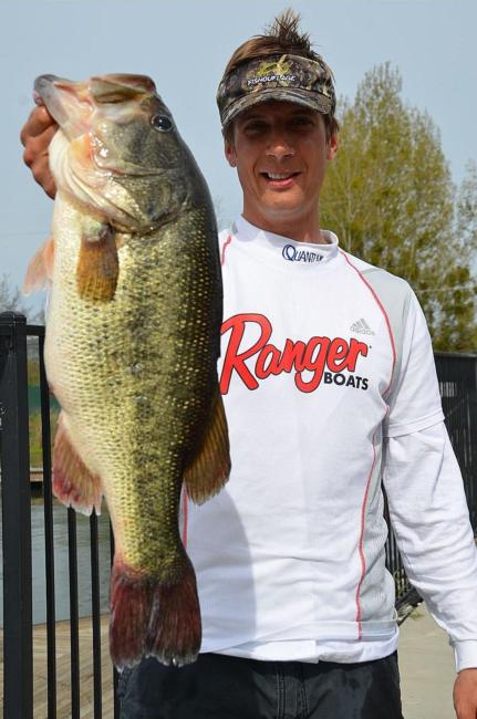 Using a total catch of 48 pounds, 1 ounce, pro Troy Lindner of Los Angeles, Calif., grabbed fourth place overall on Clear Lake.