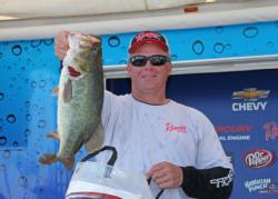 Robin Roystan earned Big Bass honors in the co-angler division for this 5-pound, 8-ouncer.