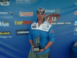 Co-angler Mark Hebert of Lineville, Ala., won the Sept. 29-30 Bulldog Division Super Tournament on West Point Lake with a total weight of 17 pounds, 1 ounce. He was awarded over $2,500 for his efforts. 