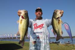 Texas pro  Russell Cecil tied for fifth place on day one.