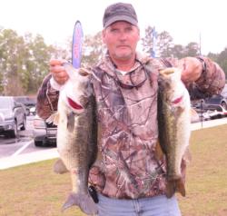 Pro Rodger Beaver of Dawson, Ga., holds down the third place position with a five-bass limit for 22 pounds, 13 ounces.
