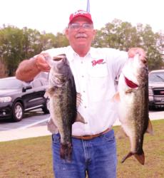 Pro Ken Ellis of Bowman, S.C., put five bass for 22 pounds, 2 ounces in the scales for fourth place on day one.