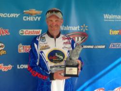Co-angler Dan Clark of Cleveland, Tenn., won the April 6 Choo Choo Division event on Lake Guntersville with a 25-pound, 11-ounce limit of bass. For his efforts he won over $2,200 in prize money. 