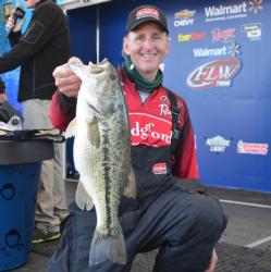 Randy Blaukat caught a 6-pound, 1-ounce Beaver Lake largemouth Thursday, the largest bass of the day in the Pro Division. 