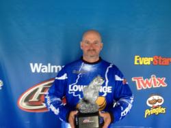 Co-angler Alan Bernicky of Joliet, Ill., won the April 27 Illini event on Rend Lake with three bass totaling 10 pounds, 4 ounces. For his efforts, Bernicky earned a check worth over $2,100. 
