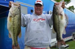Pro Greg Schultz of Naples, Fla., parlayed a 24-pound, 2-ounce catch into fifth place overall in the standings after Friday's competition.