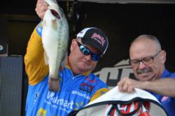 Using a total catch of 62 pounds, 8 ounces, Walmart team pro Mark Rose of West Memphis, Ark., finished in fifth place overall on Pickwick Lake.