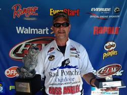 Co-angler Jon Witt of Kalamazoo, Mich., won the Aug. 24 Michigan Division event on the Detroit River with a limit weighing 21 pounds, 4 ounces. Witt was awarded over $1,500 in winnings for his effort.