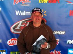 Co-angler Greg Collins of Perth Road, Ontario won the Northeast Division Super Tournament at 1000 Islands held Sept. 7-8 with a two-day total weight of 43 pounds, 1 ounce. Collins cashed a check for nearly $3,000 thanks to his victory.