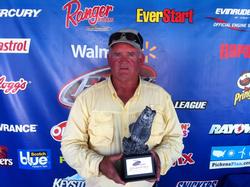 Co-angler Bill Nicely of Warrenton, Va., won the Sept. 21-22 Shenandoah Division Super Tournament on the Potomac River with nine fish over two days weighing 22 pounds, 12 ounces. He walked away with nearly $2,700 in tournament winnings.