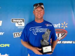 Co-angler Ken Best of Murfreesboro, Tenn., won the Sept. 28-29 Music City Divsion Super Tournament on Percy Priest with seven fish weighing 16 pounds, 8 ounces. He was awarded over $1,300 for his efforts.