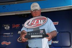 Lindwood Thornhill of Pineville, S.C., wins the Rayovac FLW Series event on Santee Cooper with a three-day total of 72 pounds, 4 ounces. 