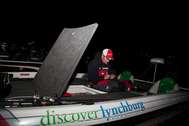 Castrol pro David Dudley is rigging up reaction baits for day one at Sam Rayburn.