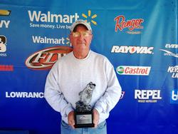 Co-angler Michael Morris of McKee, Ky., won the April 5 Mountain Division event on Dale Hollow with a limit weighing 16 pounds, 14 ounces. For his efforts, Morris won over $2,600.