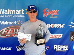 Co-angler Jim Neece of Bristol, Va., won the April 12 Volunteer Division event on Douglas Lake with three solid fish weighing 12 pounds, 2 ounces. For his efforts, Neece was awarded nearly $1,800.