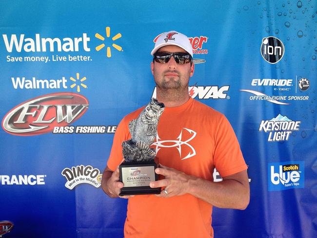 Co-angler William King of Maryville, Tn., won the June 14 Volunteer Division event on Cherokee Lake with his 15 pound, 13 ounce limit. King walked away with nearly $2,000 in prize money for his victory. 