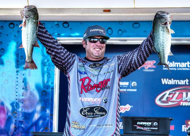 Evinrude pro Brett Hite bounced back from a tough day two and sacked up 22-11 to move up eight spots and back into the top 10. 