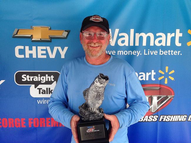 Co-angler Darrell Carroll of Independence, Ky., won the July 26 LBL Division event on Kentucky-Barkley Lakes with a limit weighing 19 pounds, 14 ounces to earn a check worth close to $2,000.