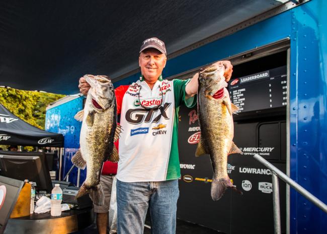 He won the inaugural Walmart FLW Tour event on Lake Okeechobee back in 1996, and Thursday Mike Surman put himself into position for a chance at another Big O victory. He's in fourth place with 20-12.