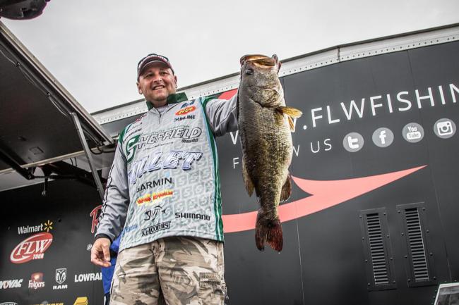 Ramie Colson Jr. didn't light up the leaderboard, but he lit up the scales with this 11-pounder. Naturally, it was the day two Bridgford Big Bass. 