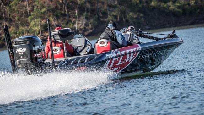 Jason Reyes is off and running to spot number two on the final day of competition at the Walmart FLW Tour on Lewis Smith Lake.