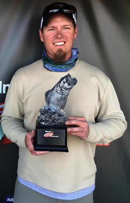 Co-angler Gabe Montgomery of Jackson, Mo., won the April 11 LBL Division event on Kentucky Lake with a 16-pound, 14-ounce limit which earned him a $2,400.