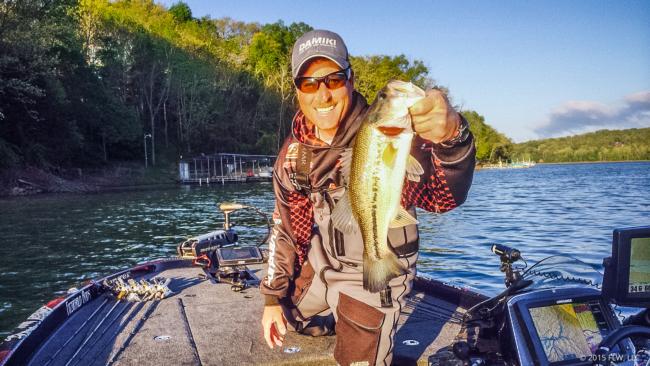 Pro Bryan Thrift gets off to an early start on day three of the Walmart FLW Tour on Beaver Lake.