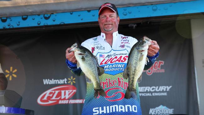 A white Strike King frog was the key bait for second-place pro Jim Vataro on Kentucky Lake.
