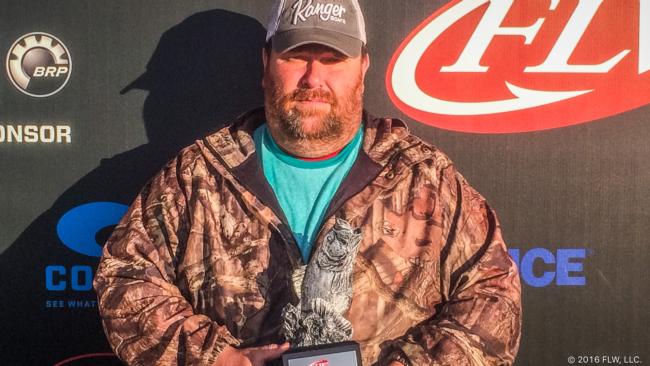 Co-angler Harold Grizzle of Gainesville, Ga., won the Feb. 6 Bulldog Division event on Lake Eufaula with four bass weighing 12 pounds, 7 ounces to claim a $2,000 check.