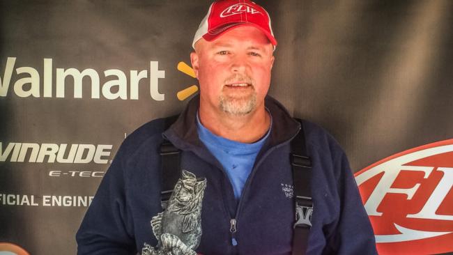 Co-angler Ronald Harris of Jefferson, Ga., won the Feb. 27 Bulldog Division event on Lake Lanier with 15-pound, 13-ounce limit to claim over $2,300 in prize money. 