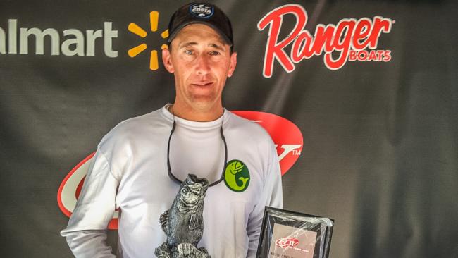 Co-angler Rodney Tapp of North Augusta, S.C., won the April 16 South Carolina Division event on Santee Cooper with a 15-pound, 13-ounce limit and took home a check worth over $1,900.