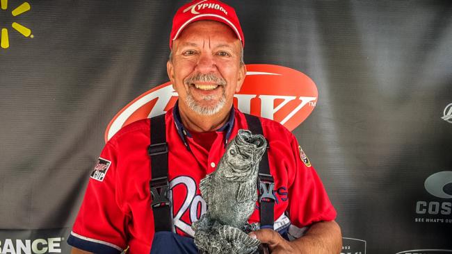 Co-angler John Thomas of Quincy, Ind., won the May 14 Hoosier Division event on Lake Monroe with three fish weighing 7 pounds, 10 ounces to claim a $2,000 payday.